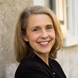 Laura Cantral headshot