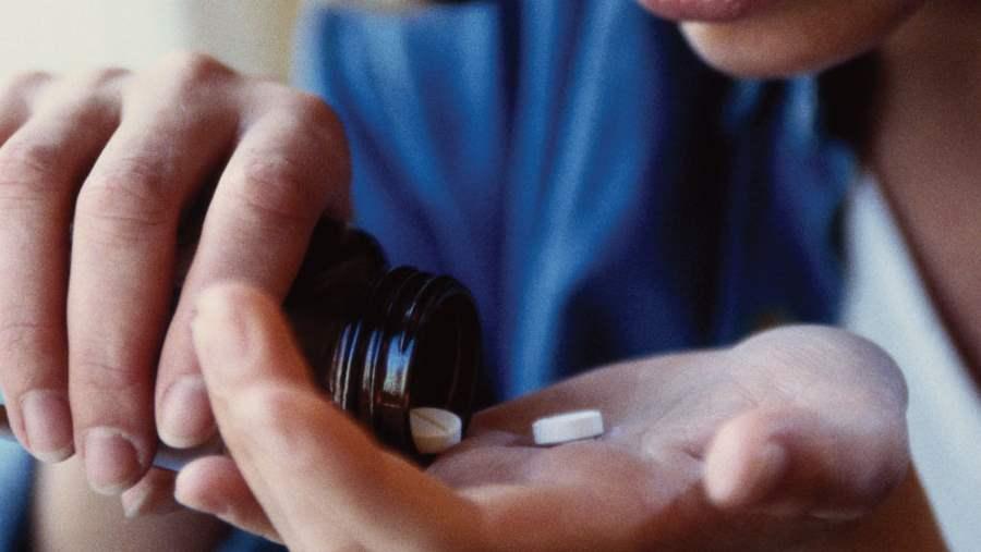 Patient review can help curb prescription drug abuse.