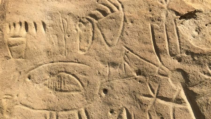 The White Mountain petroglyph site