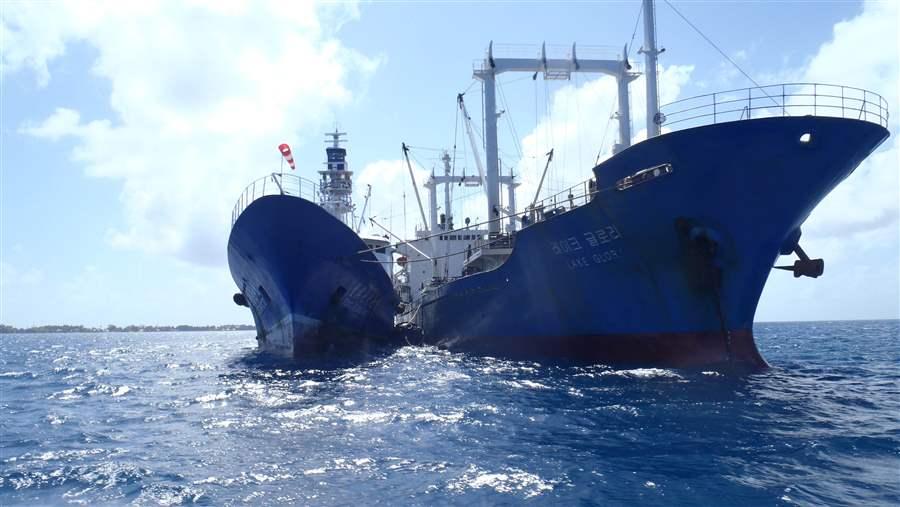 Tuna ship