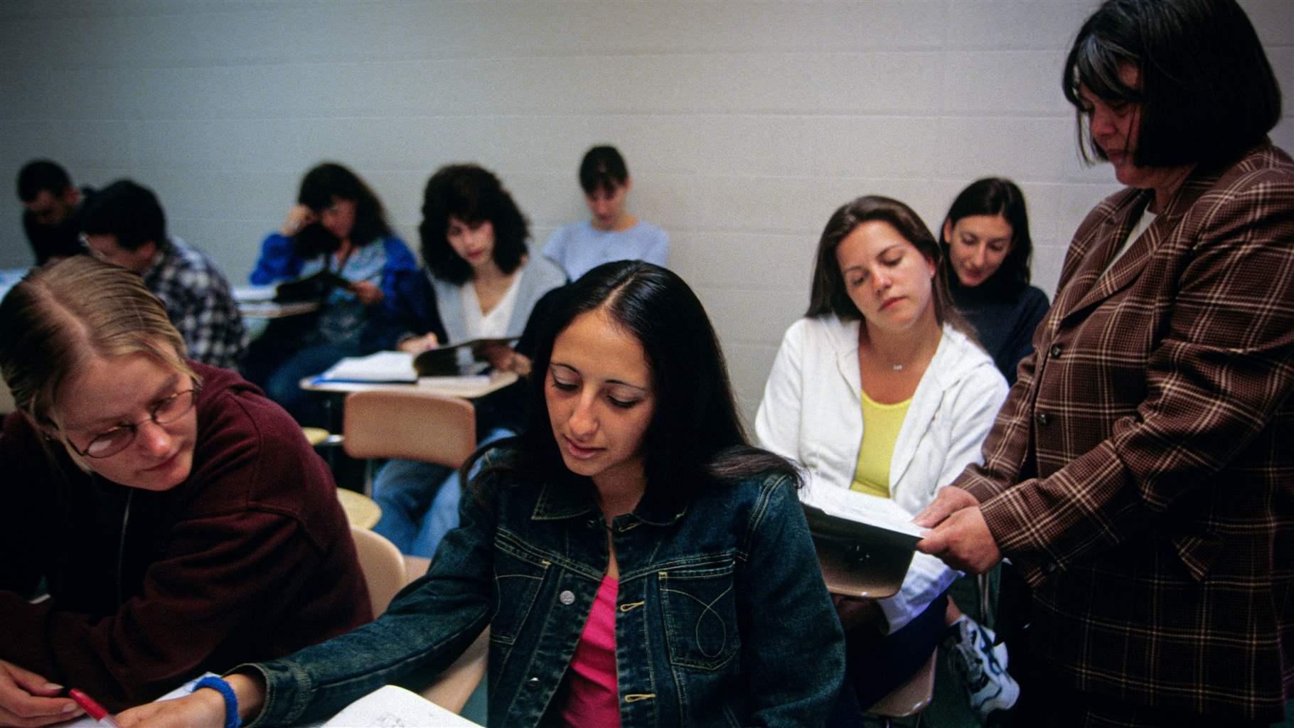 New Survey Finds Financial Constraints Are Driving Missed Student Loan ...